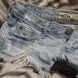 Hollister light destruction wash denim  shorts (0)